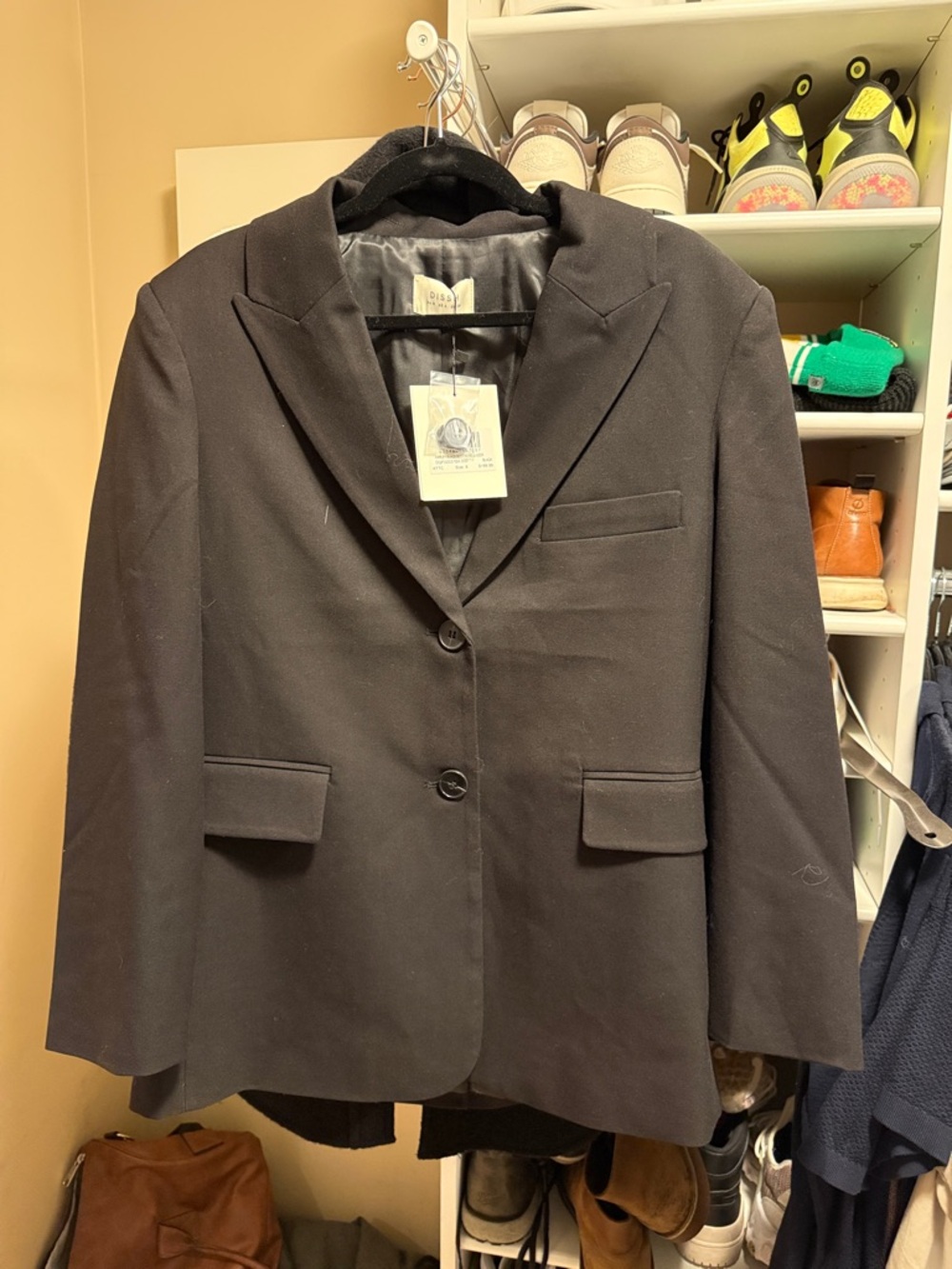 DISSH Black Women's Single-Breasted Blazer